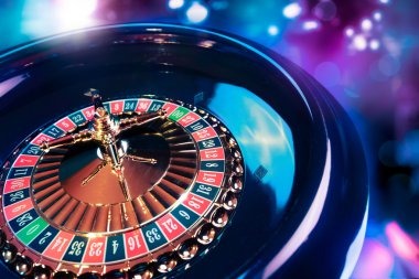 Mega Sevens betting interface showing symbol predictions and live reel display